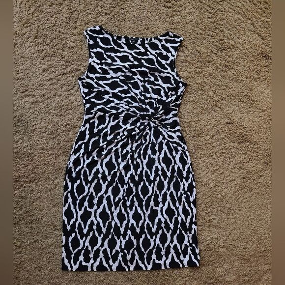 NWOT "Chaus" dress size L. - Picture 6 of 11